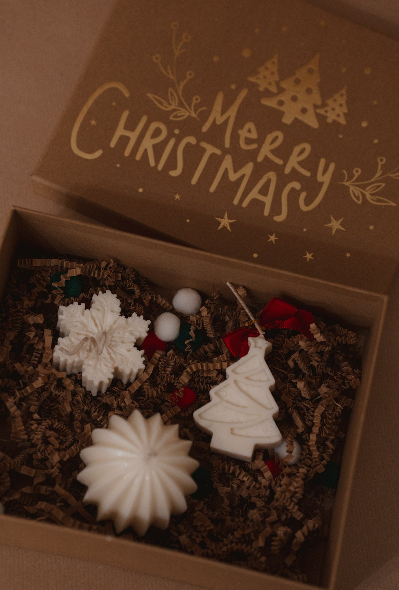 Samostoječe svečke – praznična kolekcija z dušo